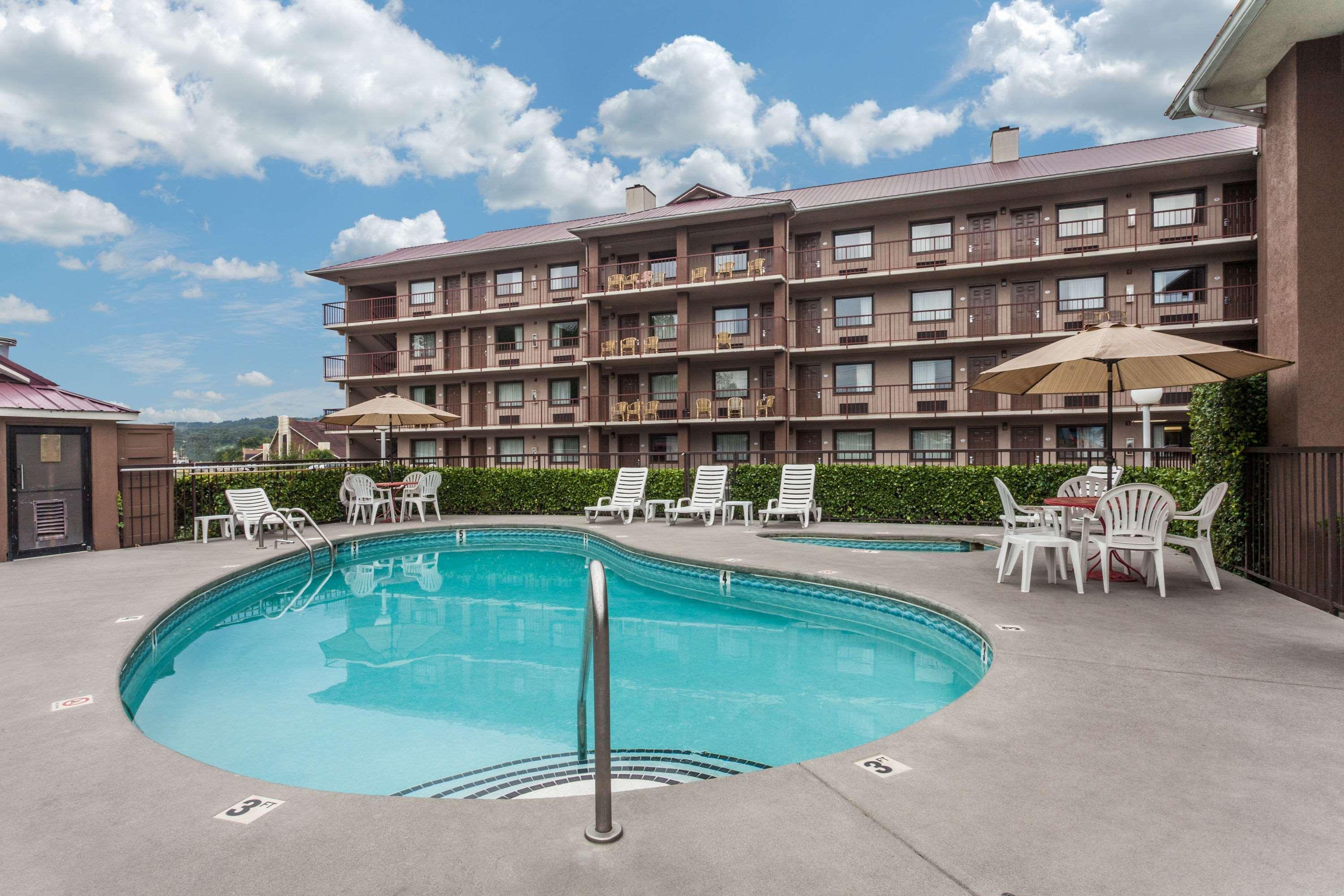Baymont By Wyndham Pigeon Forge Near Island Drive Hotell Eksteriør bilde